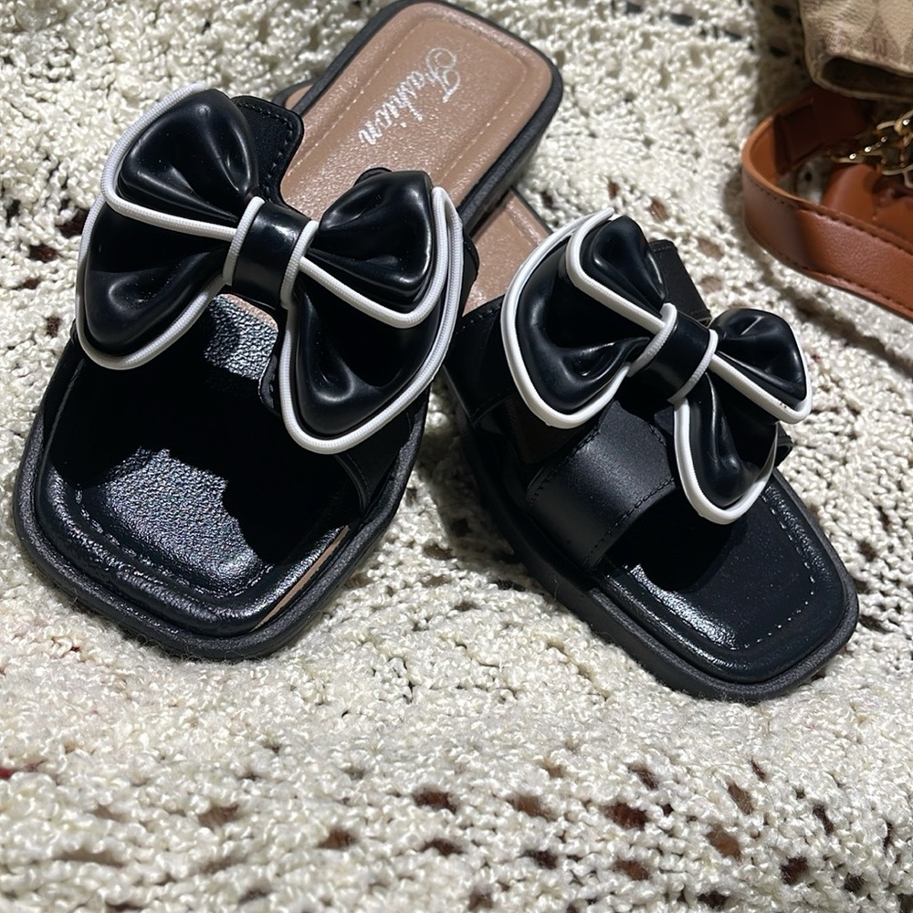 London Style Black Flats with White Bow Accent